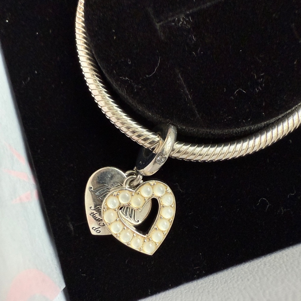 Pandora Silver Heart Charm MoM Bracelet